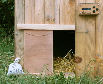 portier automatique pour trappe de poulailler coulissante horizontale